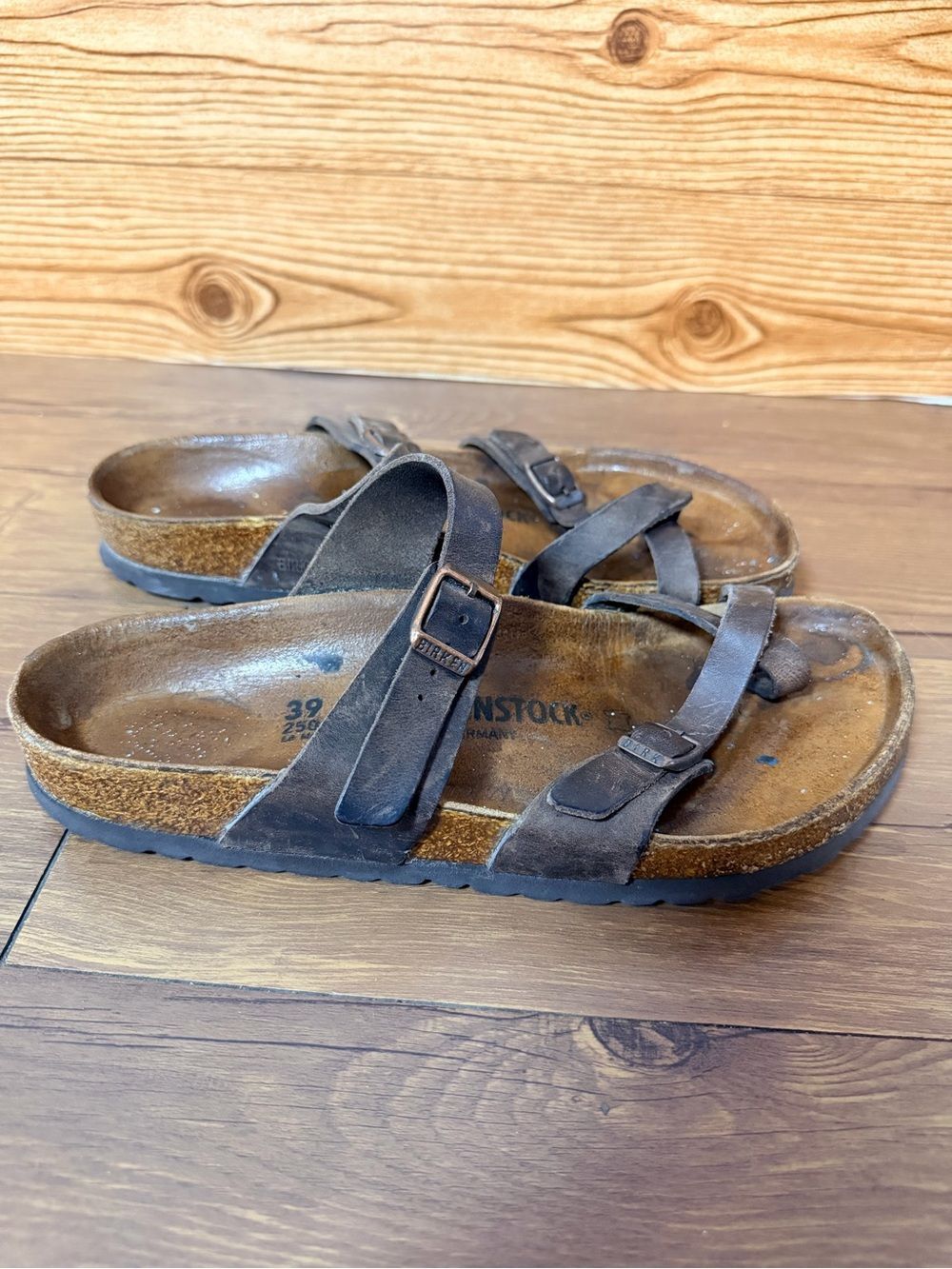 Birkenstock Women's Mayari Sandals Size 39 US 8.5 Brown Strappy Regular Width - Picture 3 of 9